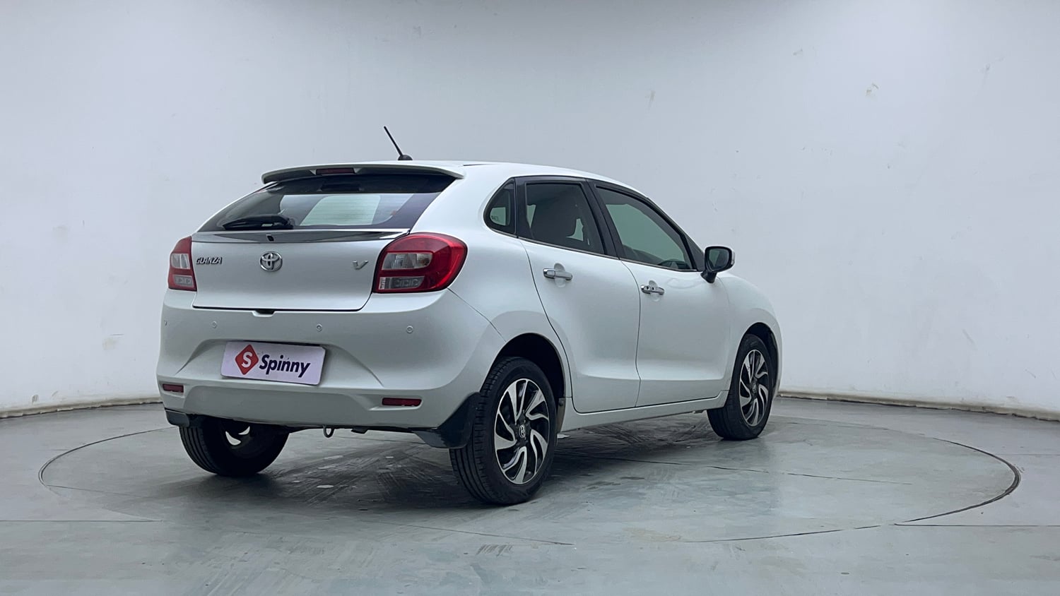Used 2020 Toyota Glanza V CVT Petrol Automatic exterior RIGHT REAR CORNER VIEW