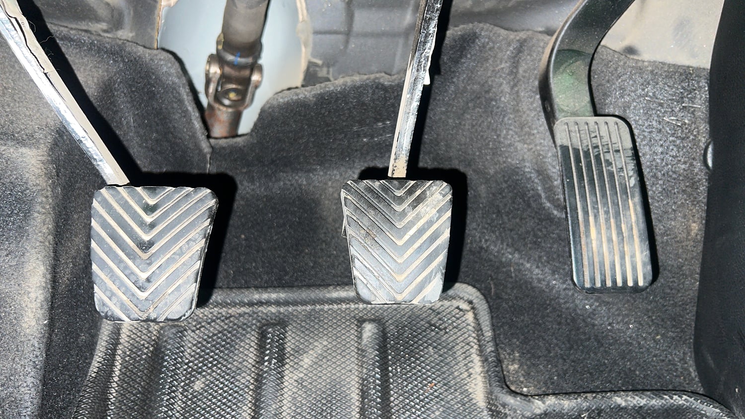 Used 2023 Kia Seltos HTK 1.5 Petrol Manual interior PEDALS VIEW