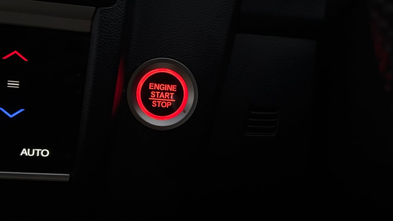 Used 2020 Honda Jazz ZX CVT Petrol Automatic top_features Keyless start
