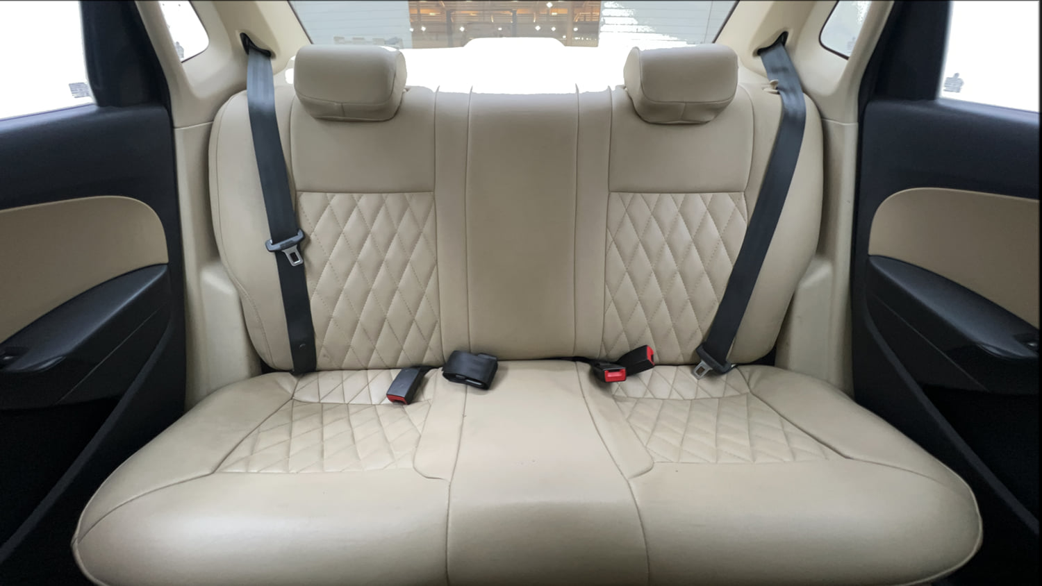 Used 2018 Volkswagen Ameo Highline1.2L Plus (P) 16 Alloy Petrol Manual interior REAR SEAT CONDITION VIEW