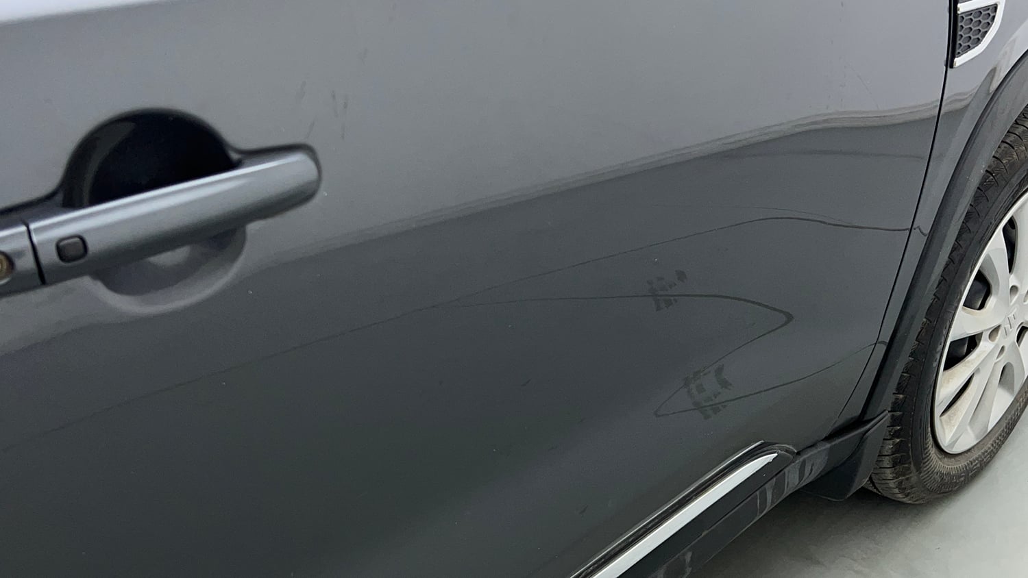 Used 2023 Maruti Suzuki Grand Vitara Delta Smart Hybrid Petrol Manual dents MINOR SCRATCH
