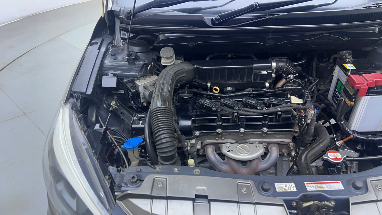 Used 2020 Maruti Suzuki Ciaz Alpha 1.5 AT Petrol Automatic engine ENGINE RIGHT SIDE VIEW