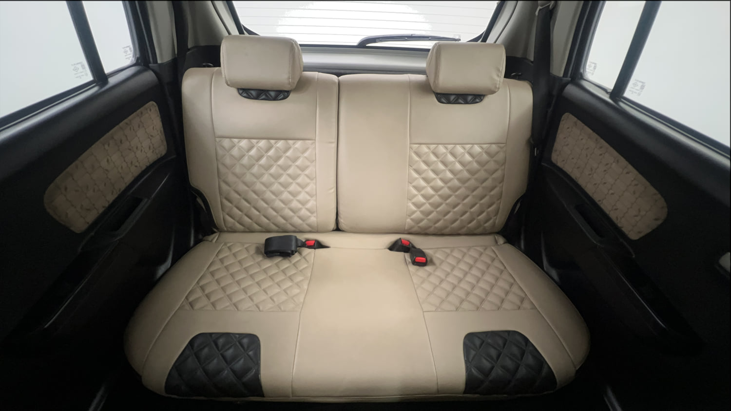 Used 2018 Maruti Suzuki Wagon R VXI Petrol Manual interior REAR SEAT CONDITION VIEW