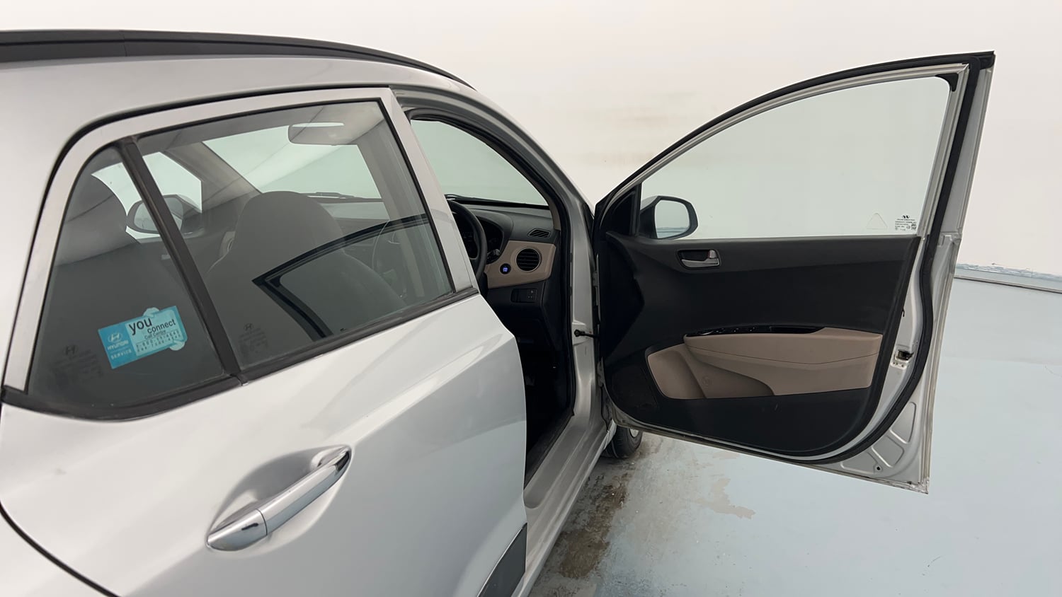 Used 2015 Hyundai Grand i10 Sportz 1.2 Kappa VTVT Petrol Manual interior RIGHT FRONT DOOR OPEN VIEW