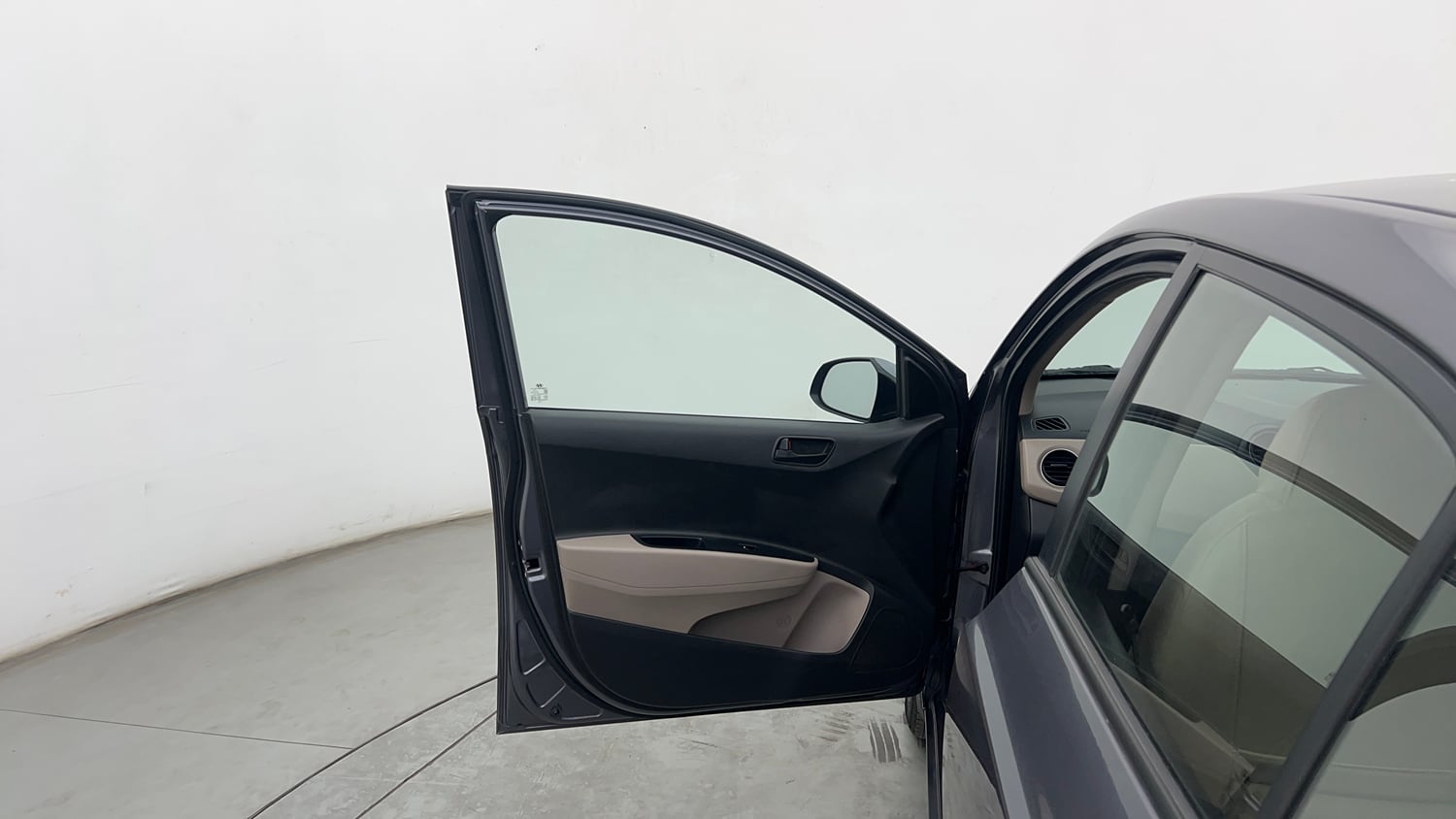 Used 2019 Hyundai Xcent S Petrol Manual interior LEFT FRONT DOOR OPEN VIEW
