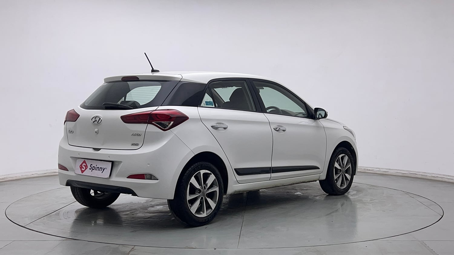 Used 2016 Hyundai Elite i20 Asta 1.2 (O) Petrol Manual exterior RIGHT REAR CORNER VIEW