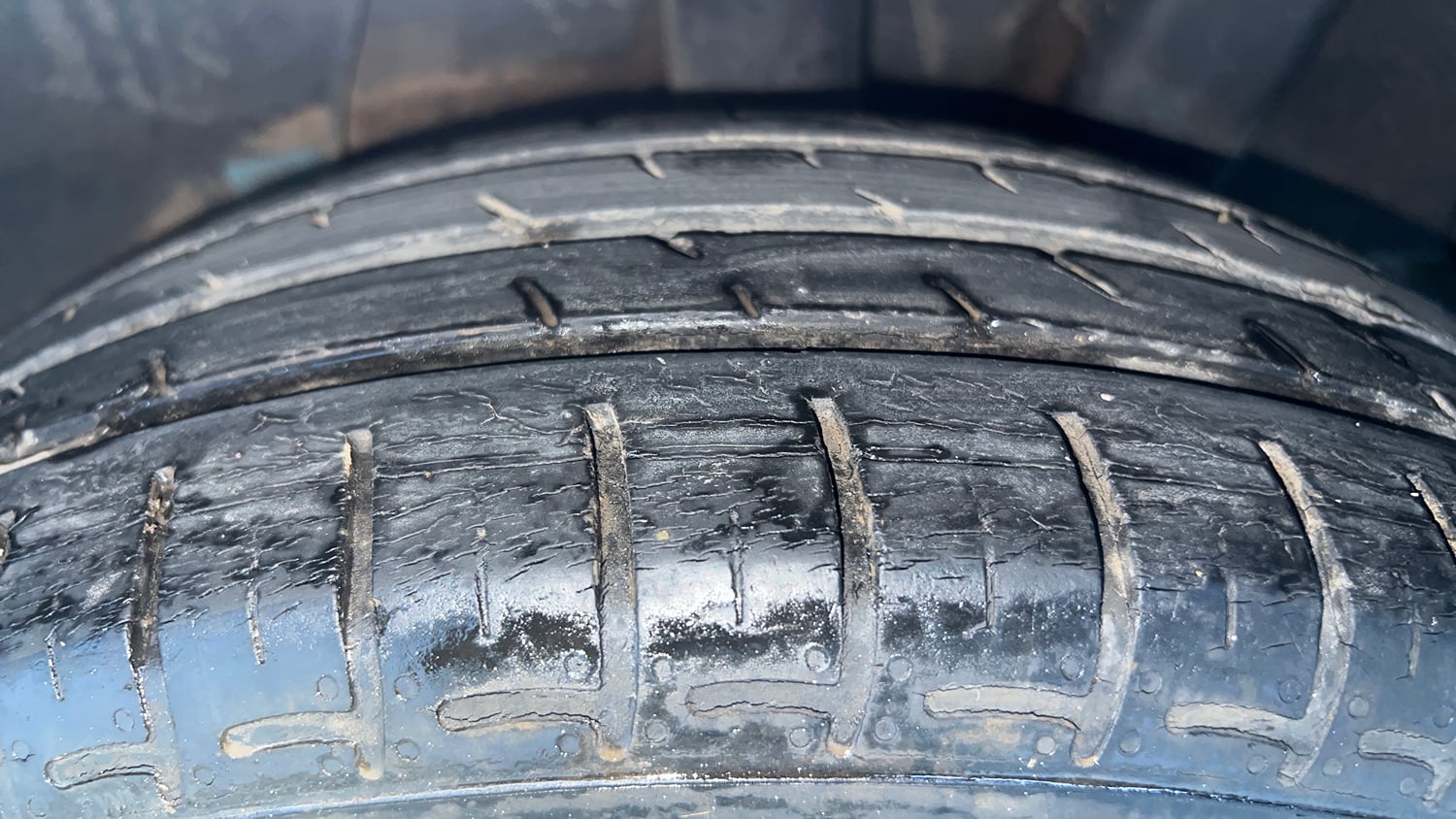 Used 2021 Hyundai Grand i10 Nios Sportz 1.2 Kappa VTVT CNG Cng Manual tyres LEFT REAR TYRE TREAD VIEW