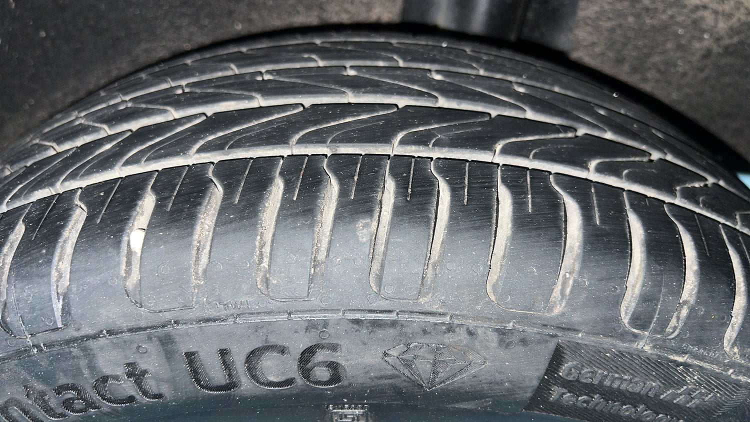 Used 2017 Maruti Suzuki Baleno Alpha 1.2 Petrol Manual tyres LEFT REAR TYRE TREAD VIEW