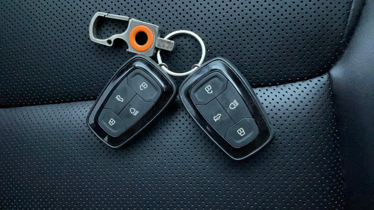 Used 2024 Tata Nexon Creative 1.2 Petrol 6MT Dark Edition Petrol Manual extra CAR KEY VIEW