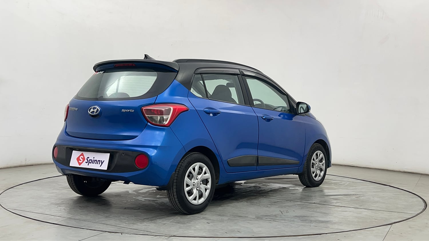 Used 2018 Hyundai Grand i10 Sportz 1.2 Kappa VTVT Dual Tone Petrol Manual exterior RIGHT REAR CORNER VIEW