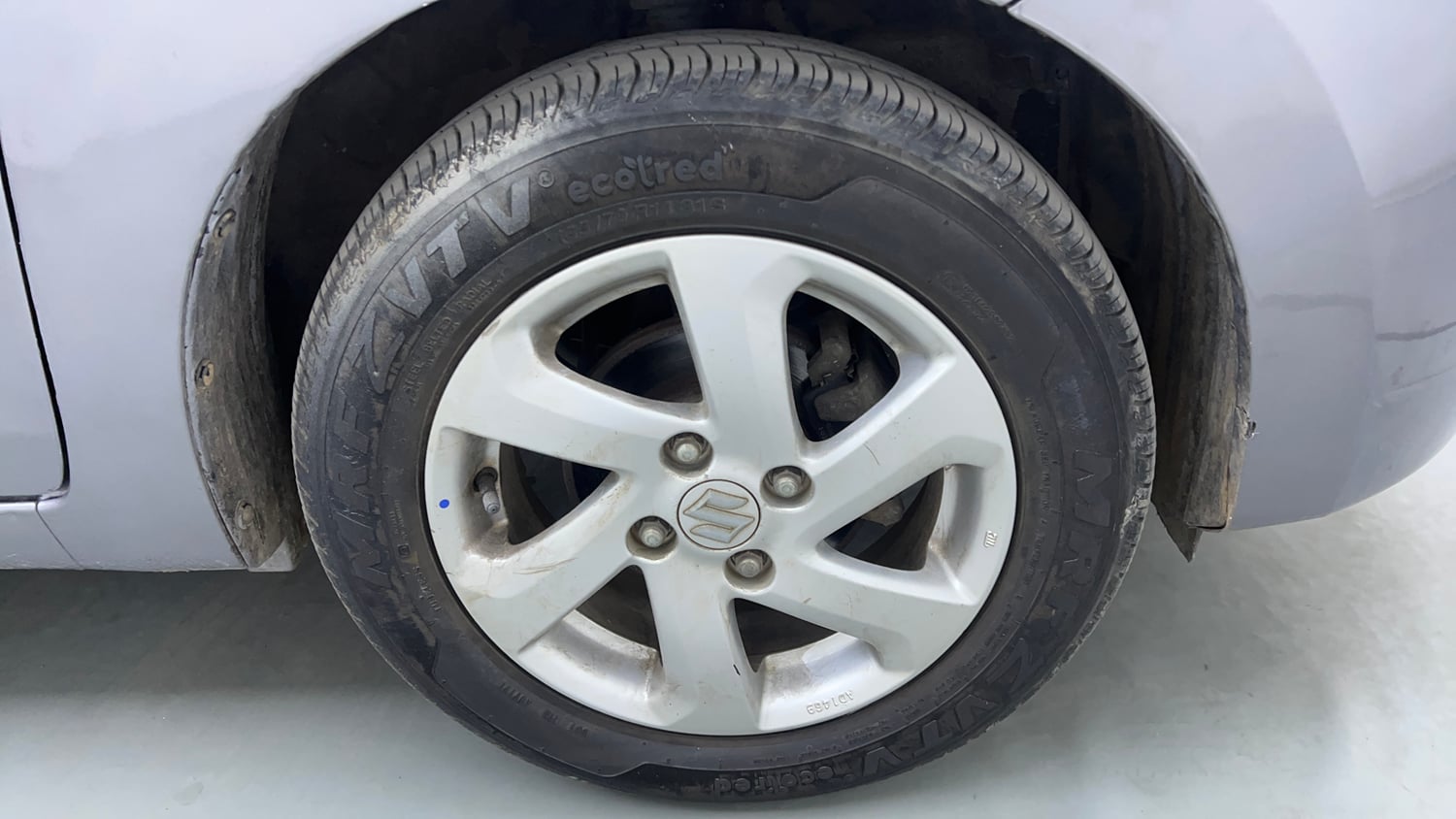 Used 2015 Maruti Suzuki Celerio ZXi Opt Petrol Manual tyres RIGHT FRONT TYRE RIM VIEW