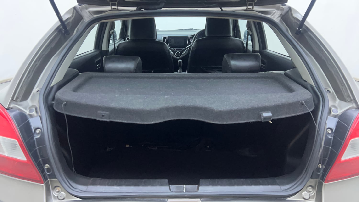 Used 2020 Maruti Suzuki Baleno Zeta Automatic Petrol Automatic interior DICKY INSIDE VIEW