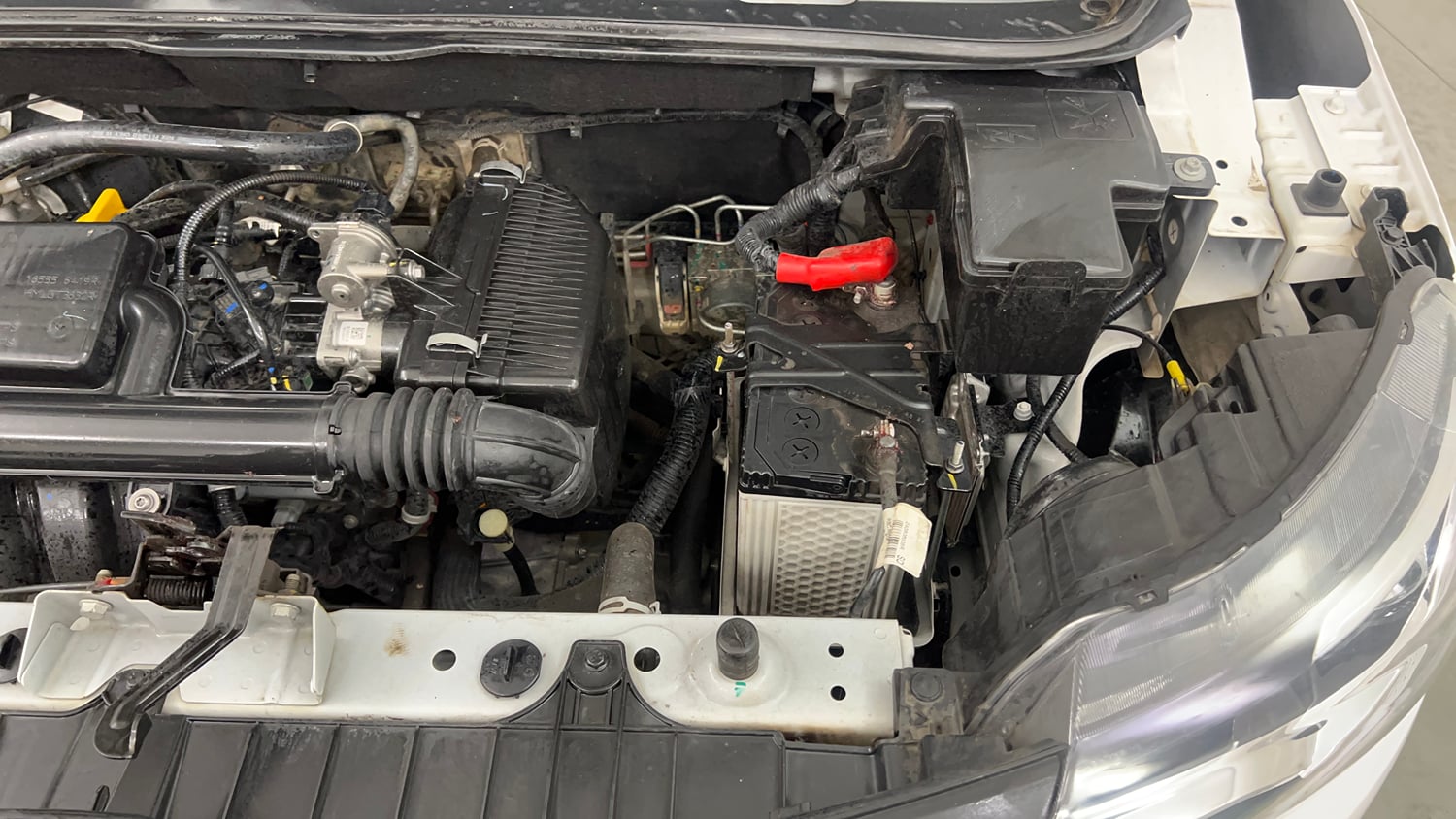 Used 2025 Renault Triber RXL Petrol Manual engine ENGINE LEFT SIDE VIEW