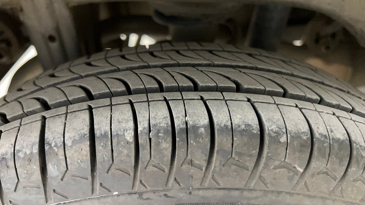 Used 2017 Maruti Suzuki Alto 800 LXi Petrol Manual tyres RIGHT REAR TYRE TREAD VIEW