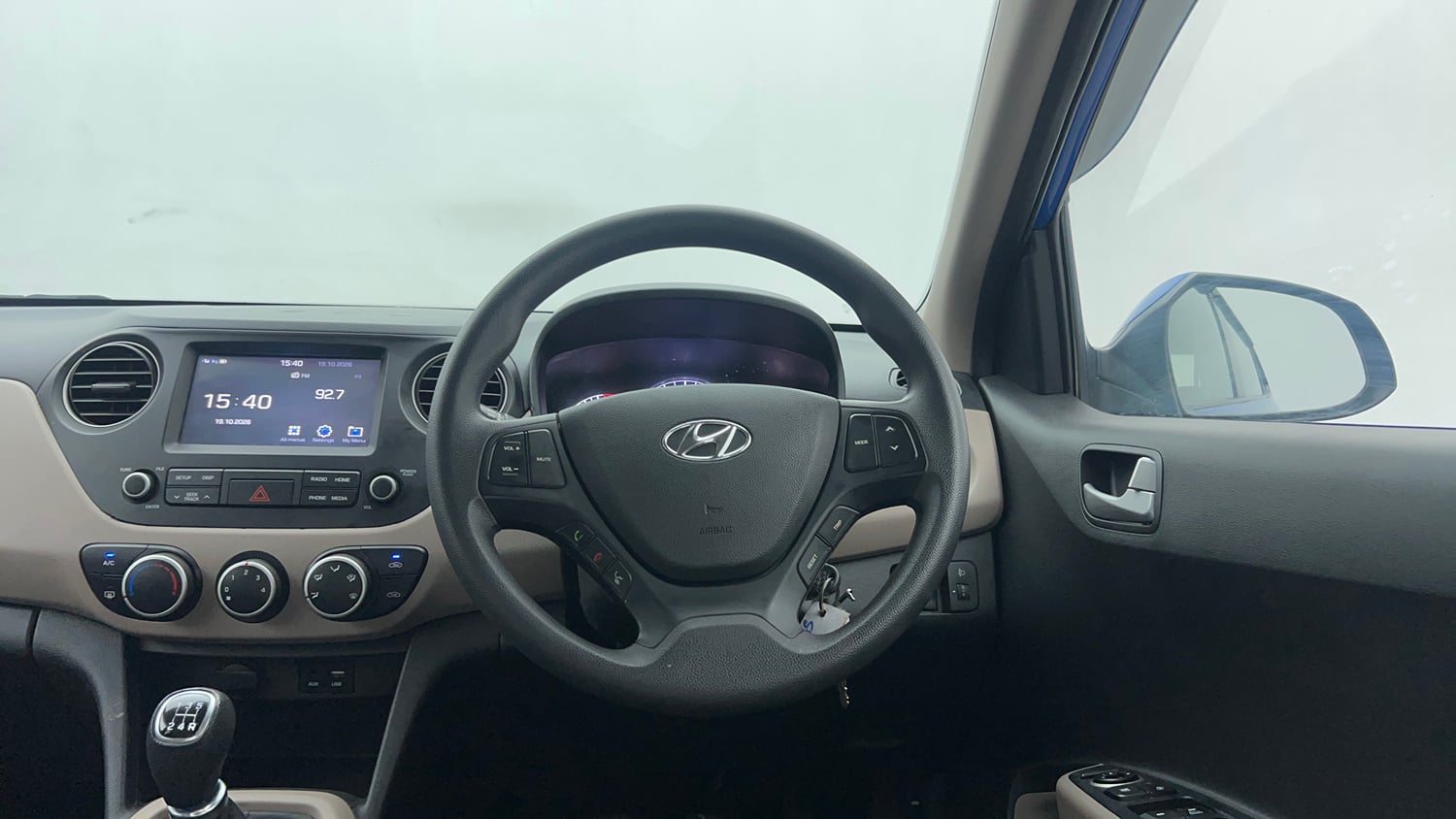Used 2018 Hyundai Grand i10 Sportz 1.2 Kappa VTVT Dual Tone Petrol Manual interior STEERING VIEW