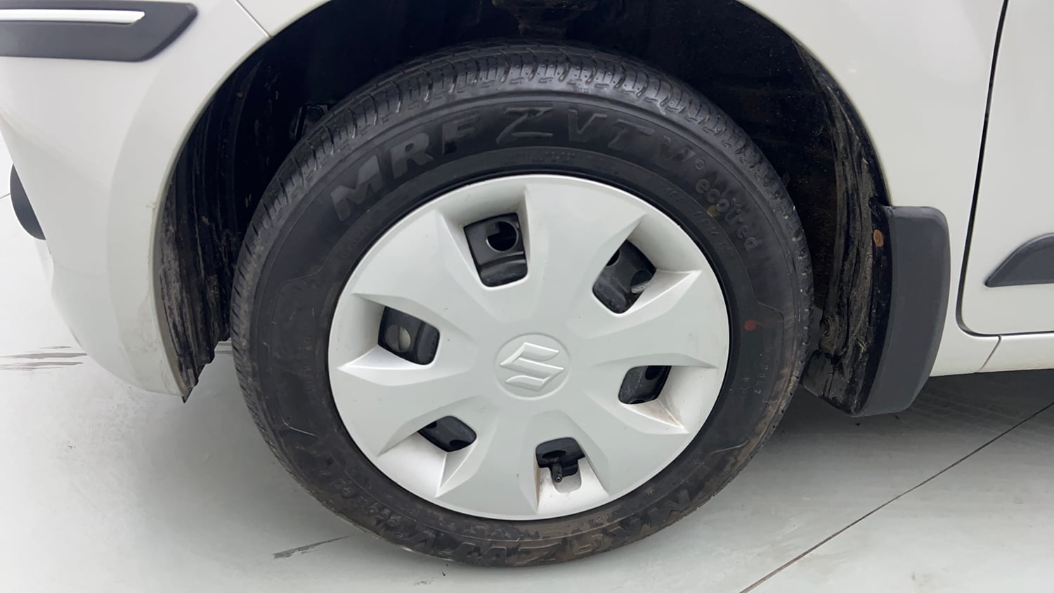Used 2025 Maruti Suzuki Wagon R VXI 1.0 Petrol Manual tyres LEFT FRONT TYRE RIM VIEW