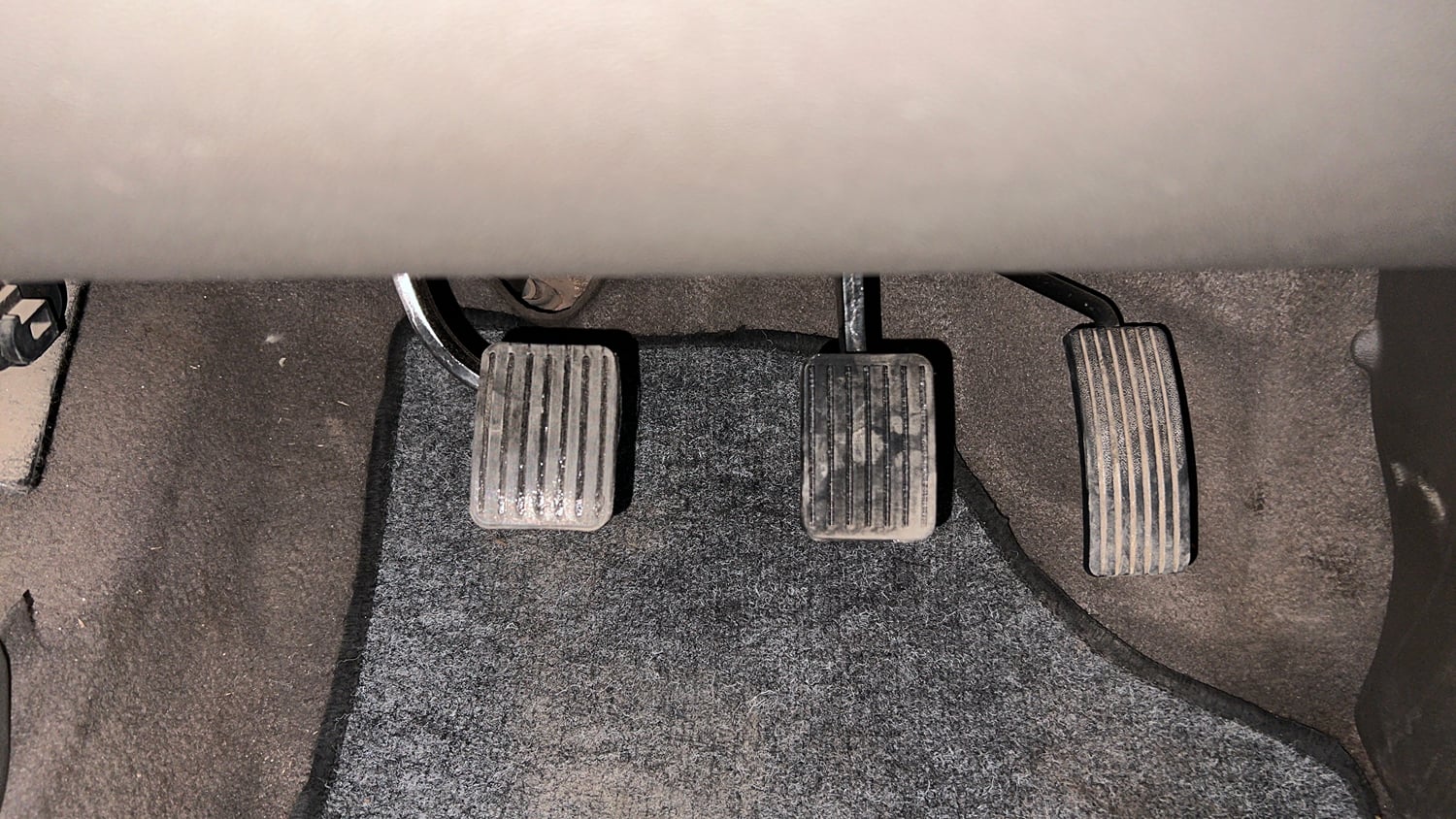Used 2013 Hyundai i10 Magna 1.2 Kappa2 Petrol Manual interior PEDALS VIEW