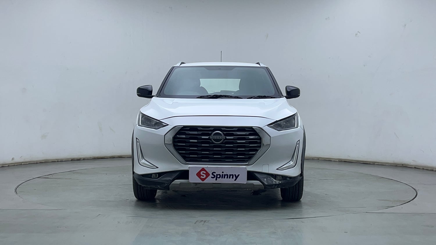 Used 2021 Nissan Magnite XV Turbo CVT Petrol Automatic exterior FRONT VIEW