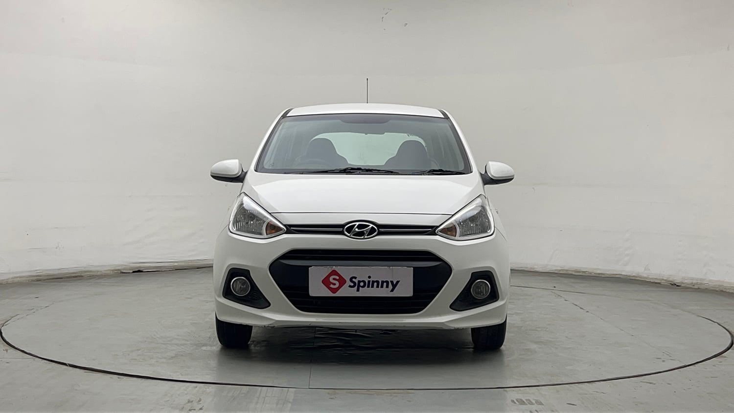 Used 2016 Hyundai Grand i10 Magna AT 1.2 Kappa VTVT Petrol Automatic exterior FRONT VIEW