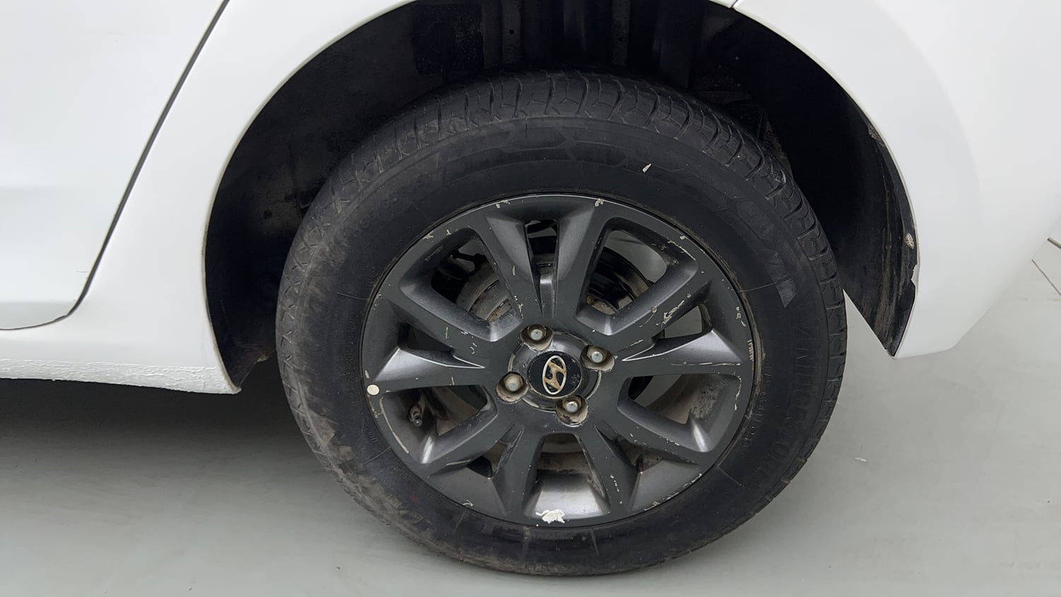 Used 2020 Hyundai Elite i20 Sportz Plus 1.2 Petrol Manual tyres LEFT REAR TYRE RIM VIEW