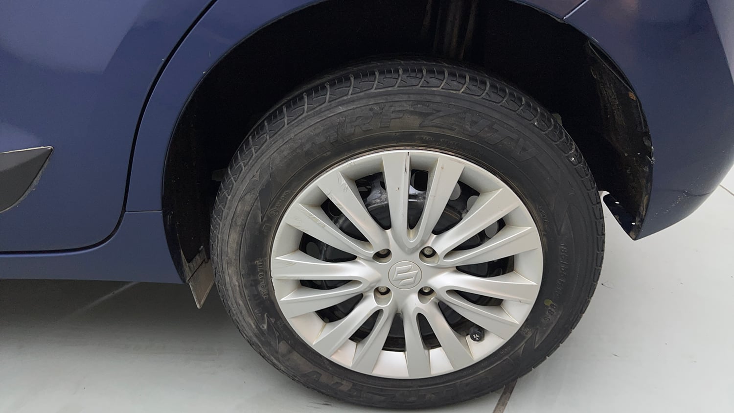 Used 2019 Maruti Suzuki Baleno Delta Petrol Manual tyres LEFT REAR TYRE RIM VIEW