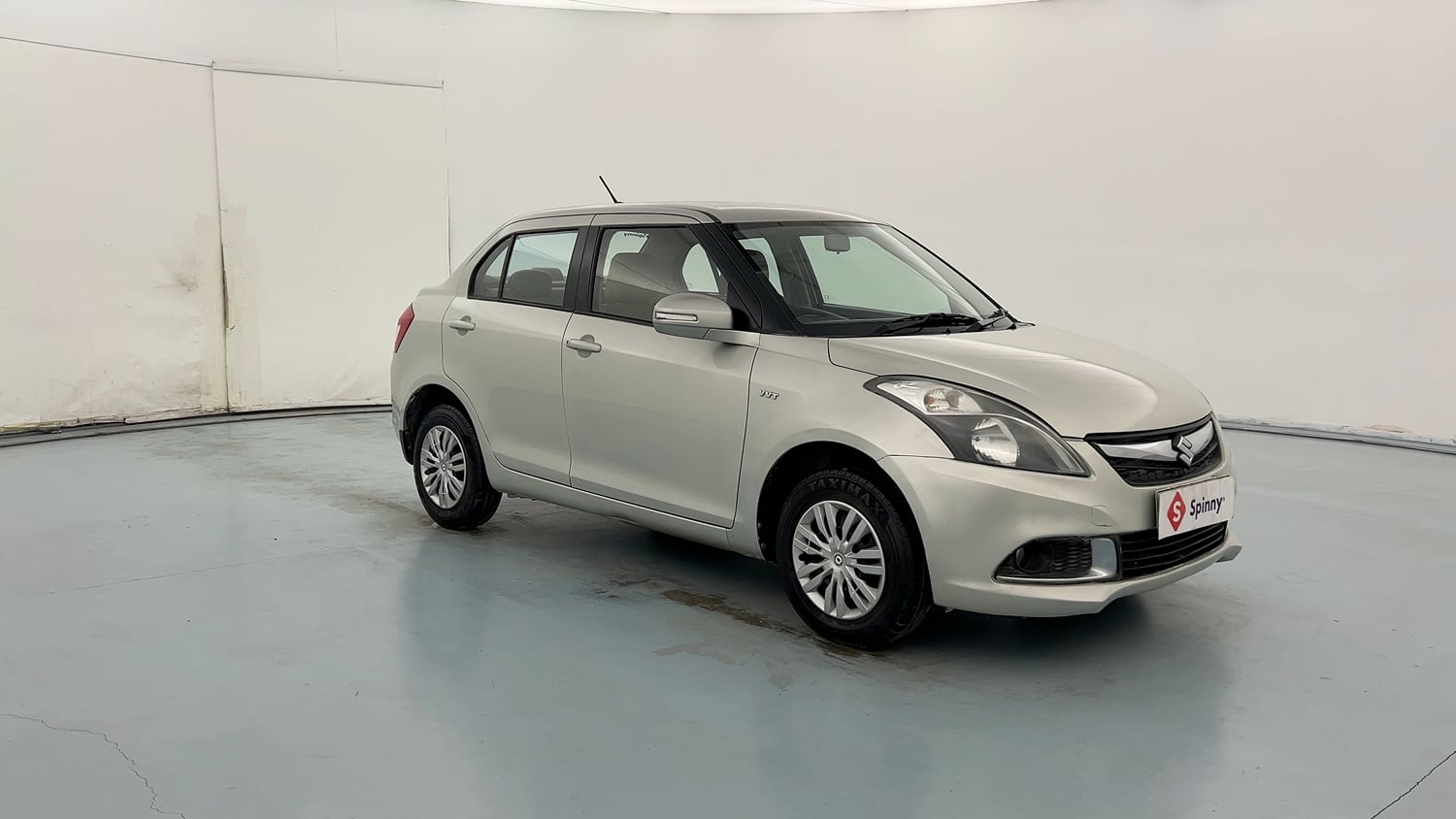 Used 2015 Maruti Suzuki Swift Dzire VXI Petrol Manual exterior RIGHT FRONT CORNER VIEW
