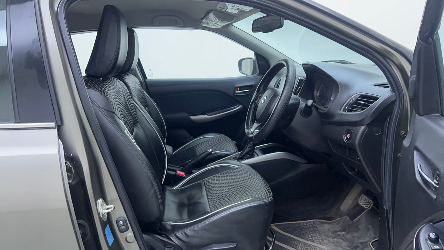 Used 2020 Maruti Suzuki Baleno Zeta Automatic Petrol Automatic interior RIGHT SIDE FRONT DOOR CABIN VIEW