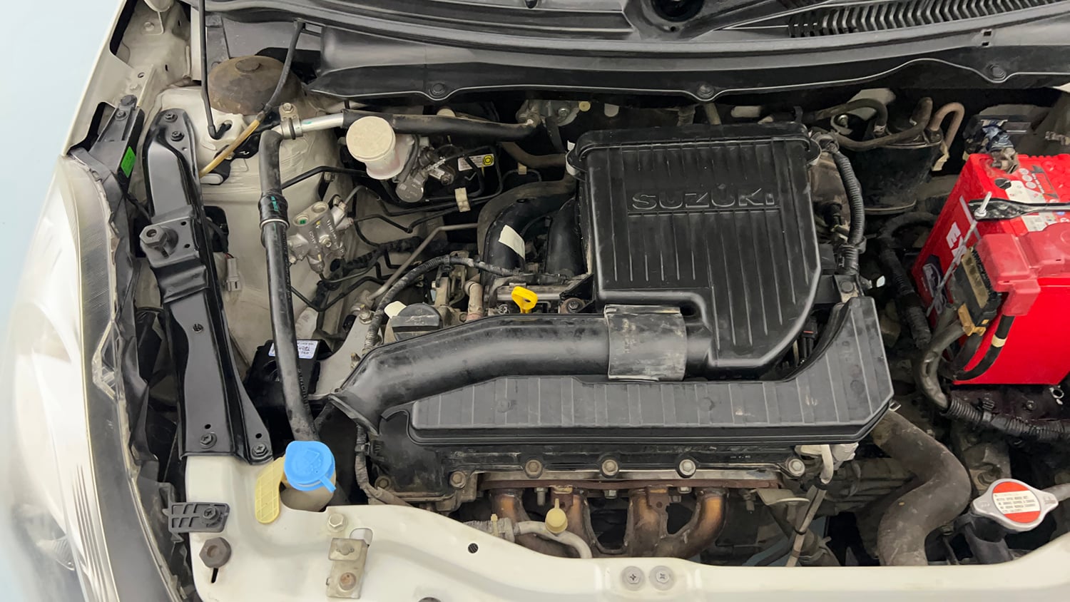 Used 2015 Maruti Suzuki Swift Dzire VXI Petrol Manual engine ENGINE RIGHT SIDE VIEW