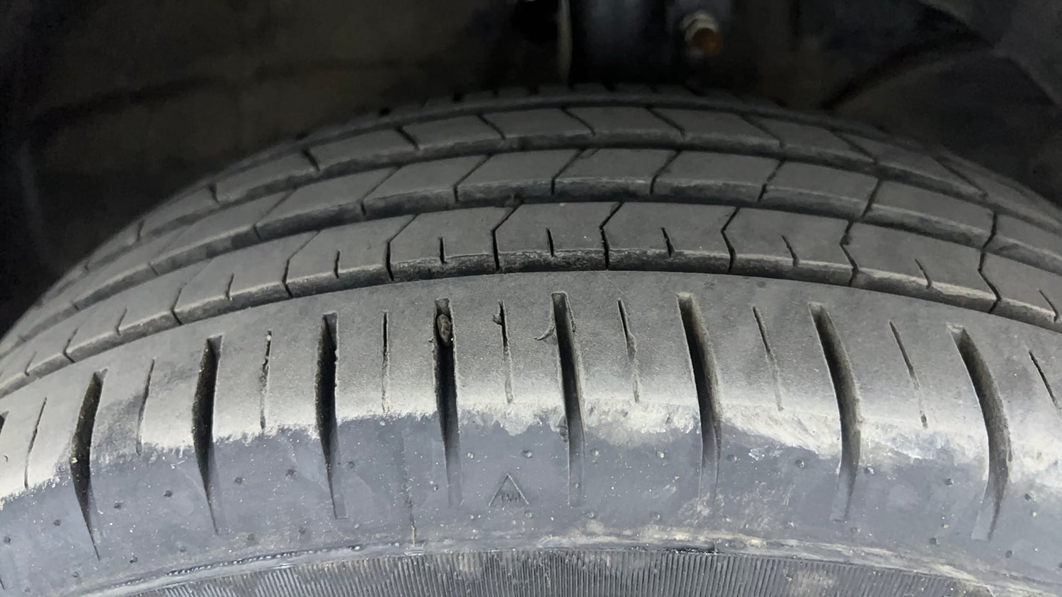 Used 2024 Maruti Suzuki Baleno Alpha AGS Petrol Automatic tyres RIGHT FRONT TYRE TREAD VIEW