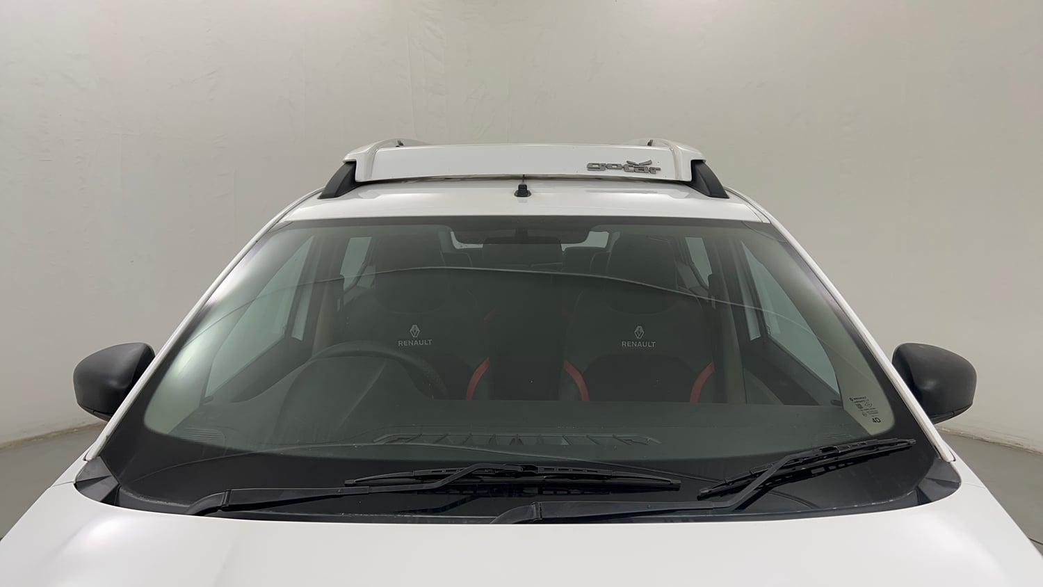 Used 2025 Renault Triber RXL Petrol Manual exterior FRONT WINDSHIELD VIEW