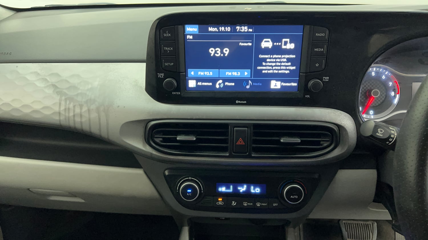 Used 2021 Hyundai Grand i10 Nios Sportz AMT 1.2 Kappa VTVT Petrol Automatic interior MUSIC SYSTEM & AC CONTROL VIEW
