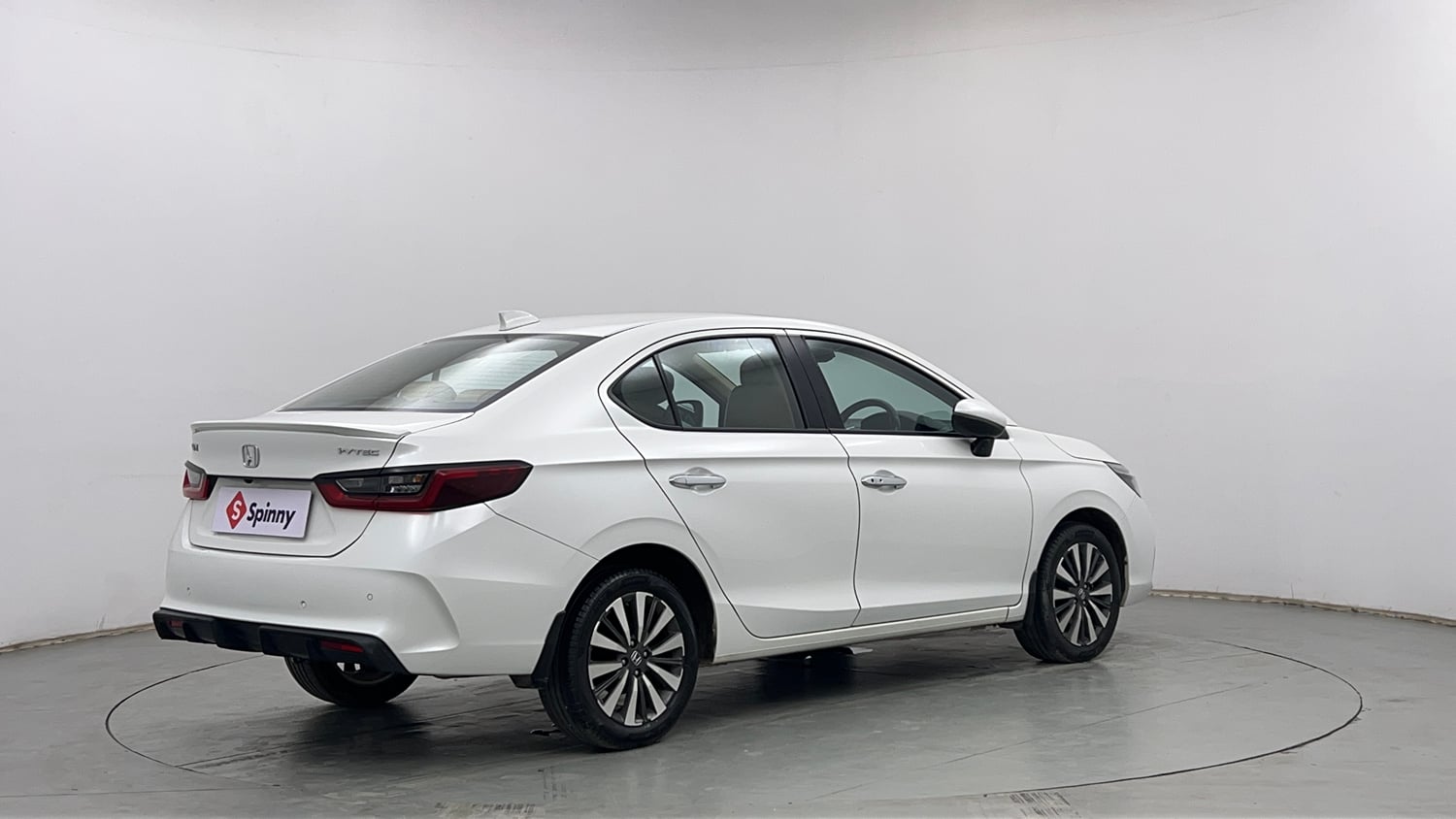 Used 2023 Honda City ZX Petrol CVT Petrol Automatic exterior RIGHT REAR CORNER VIEW
