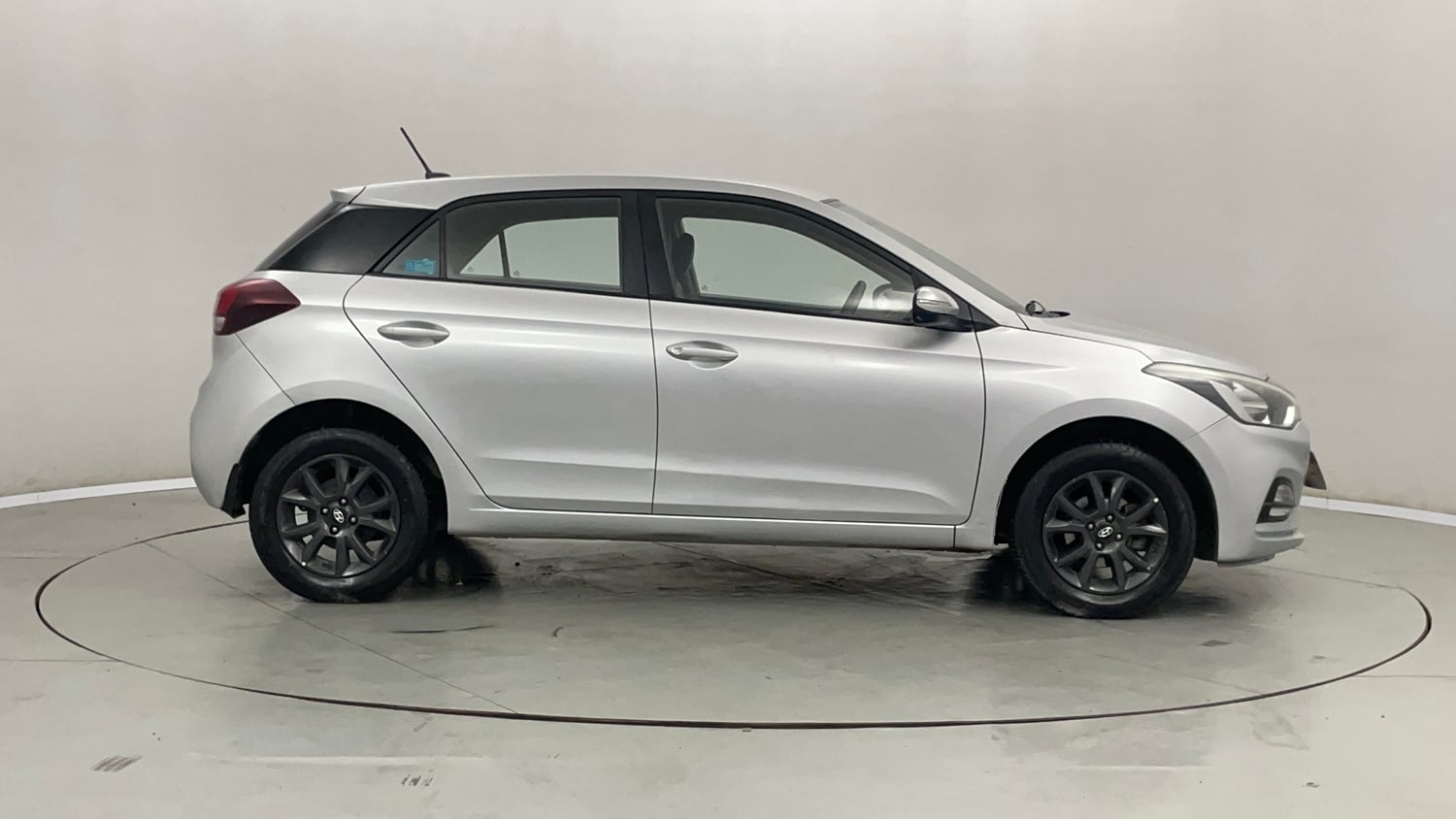 Used 2018 Hyundai Elite i20 Asta 1.2 Petrol Manual exterior RIGHT SIDE VIEW
