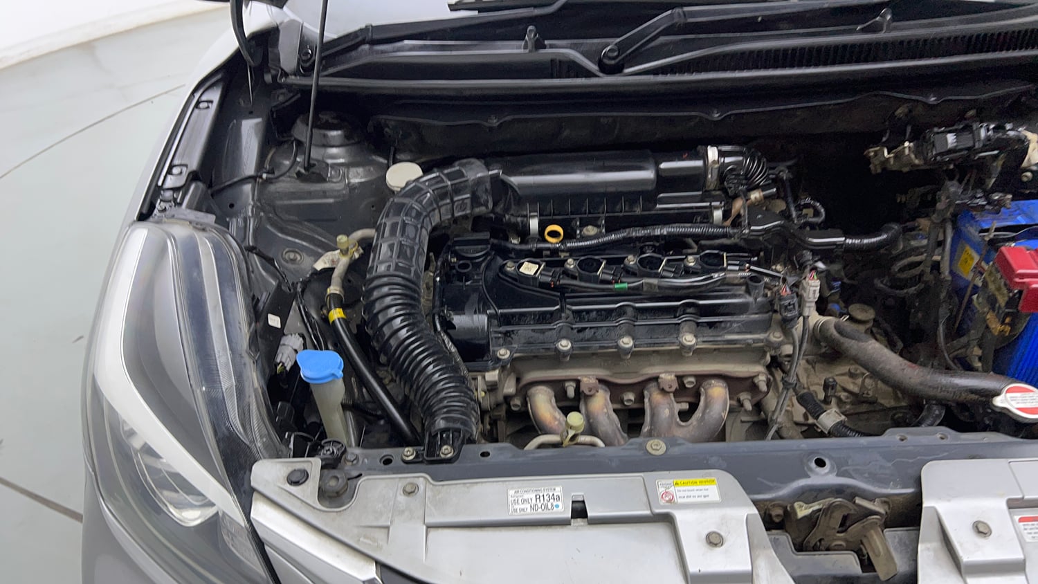 Used 2019 Maruti Suzuki Baleno Delta Petrol Manual engine ENGINE RIGHT SIDE VIEW