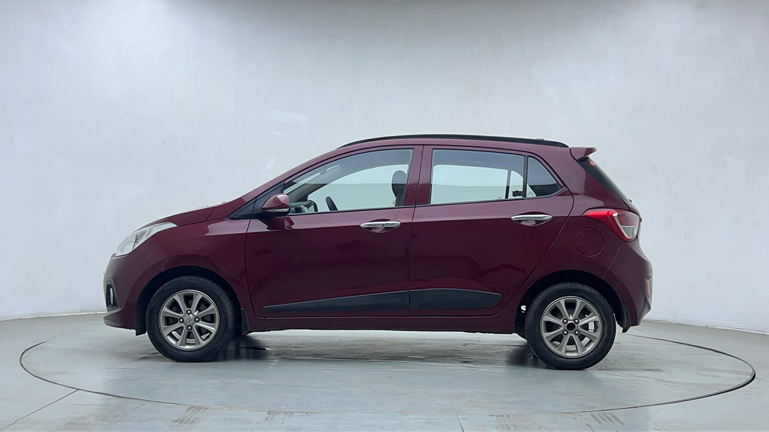Used 2016 Hyundai Grand i10 Asta AT 1.2 Kappa VTVT Petrol Automatic exterior LEFT SIDE VIEW