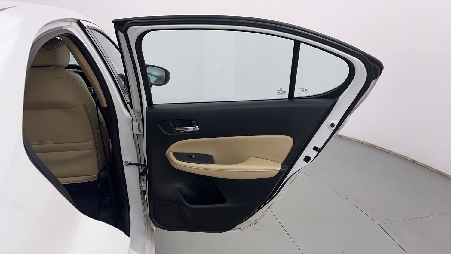 Used 2023 Honda City ZX Petrol CVT Petrol Automatic interior RIGHT REAR DOOR OPEN VIEW