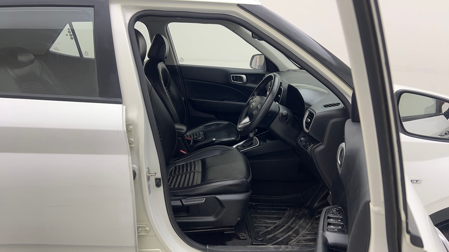 Used 2019 Hyundai Venue SX Plus 1.0 Turbo DCT Petrol Automatic interior RIGHT SIDE FRONT DOOR CABIN VIEW