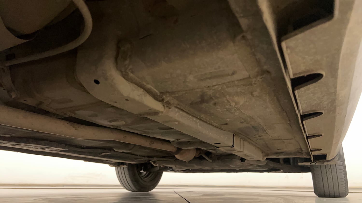 Used 2024 Hyundai Exter SX 1.2 CNG MT Cng Manual extra REAR RIGHT UNDERBODY VIEW