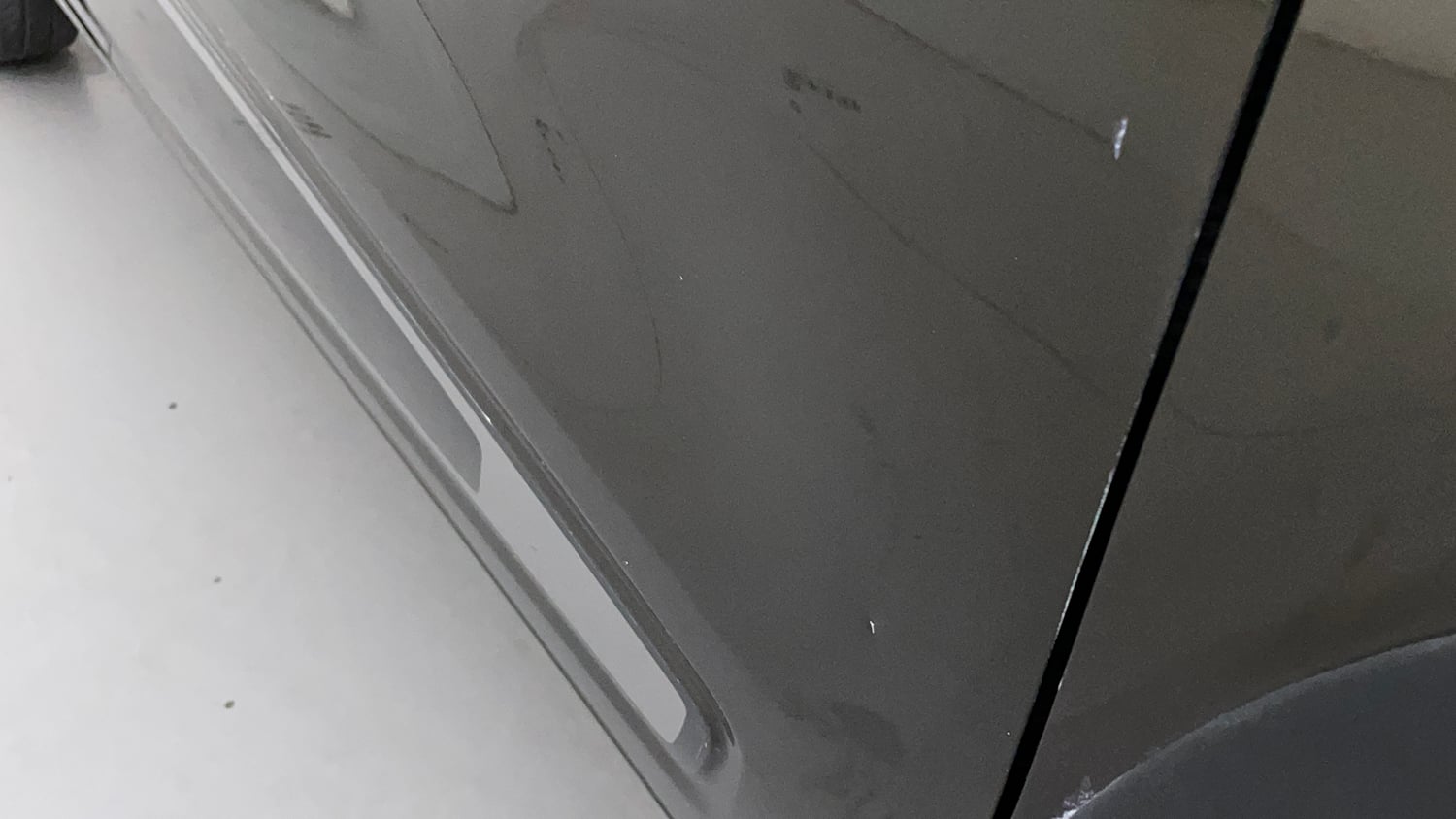 Used 2019 Renault Kwid 1.0 RXT AMT Opt Petrol Automatic dents MINOR DENT