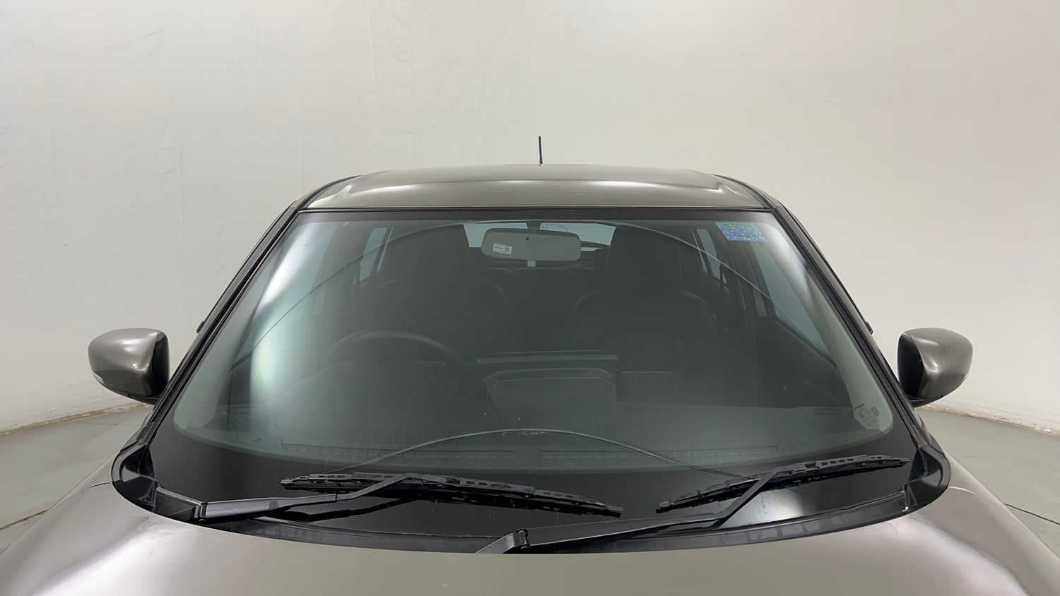 Used 2025 Maruti Suzuki Swift ZXi Plus Petrol Manual exterior FRONT WINDSHIELD VIEW