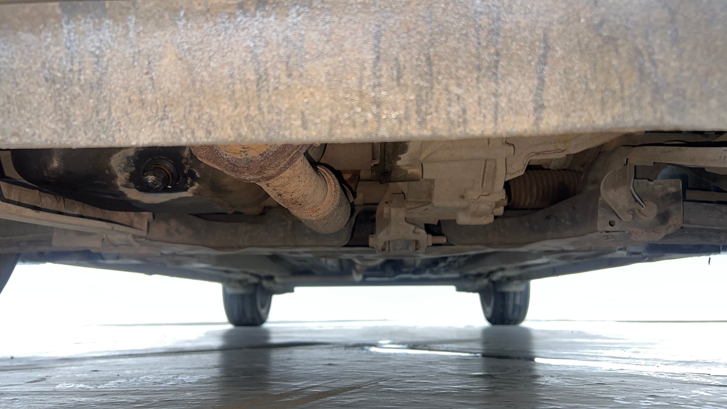 Used 2021 Tata Altroz XZ Petrol Petrol Manual extra FRONT LEFT UNDERBODY VIEW