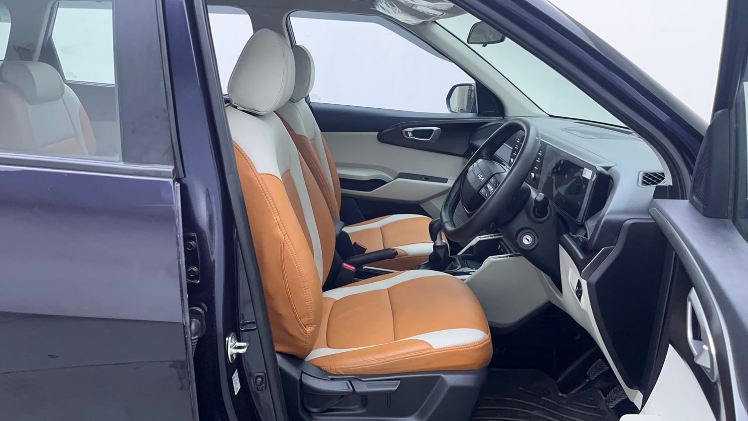 Used 2025 Kia Carens Clavis HTK 1.5 Petrol MT Petrol Manual interior RIGHT SIDE FRONT DOOR CABIN VIEW