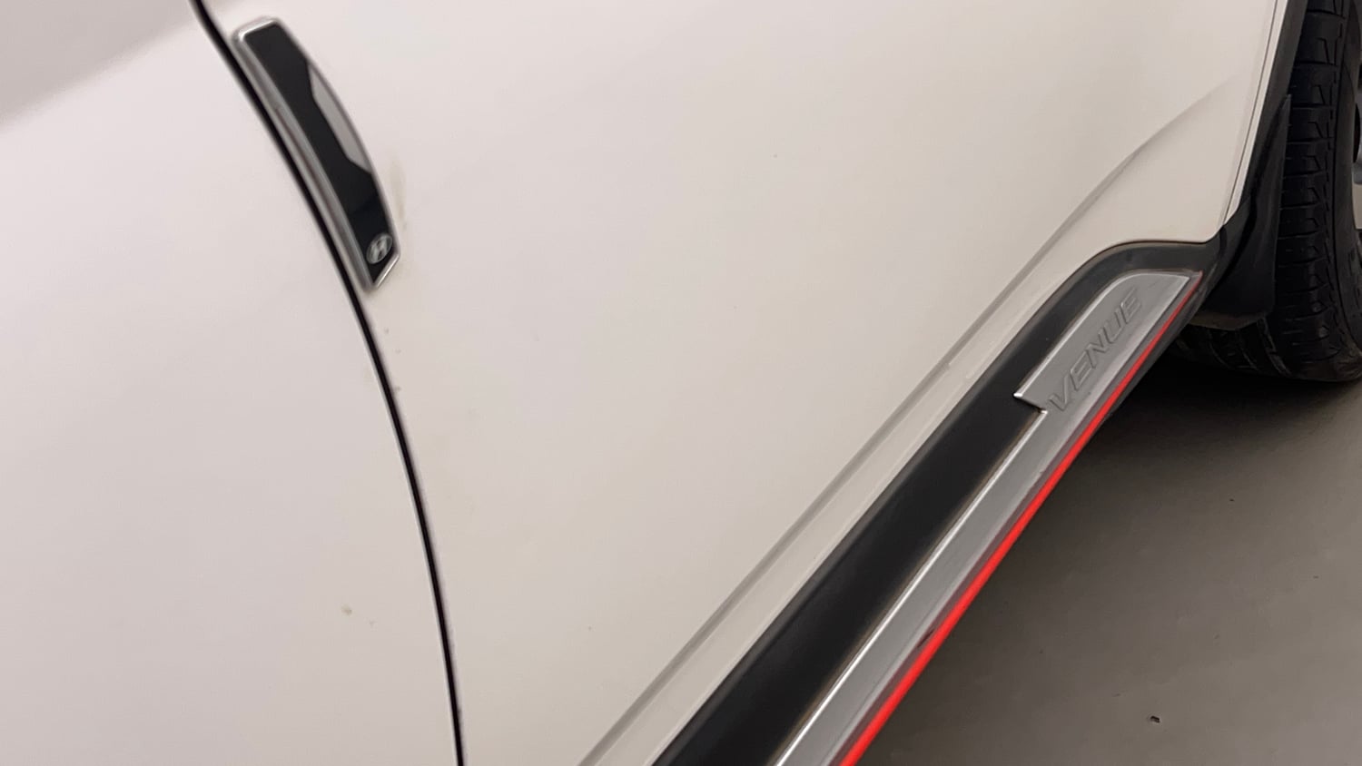Used 2019 Hyundai Venue SX Plus 1.0 Turbo DCT Petrol Automatic dents MINOR SCRATCH