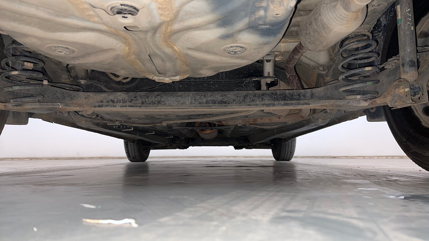 Used 2020 Maruti Suzuki Swift VXi Petrol Manual extra REAR UNDERBODY VIEW (TAKEN FROM REAR)