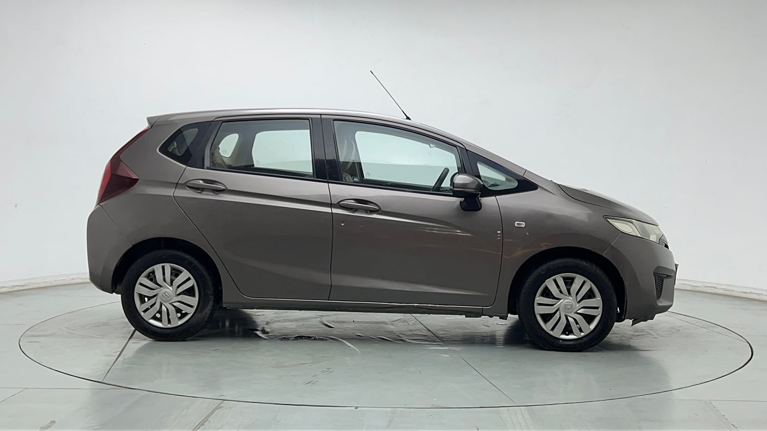 Used 2015 Honda Jazz S MT Petrol Manual exterior RIGHT SIDE VIEW