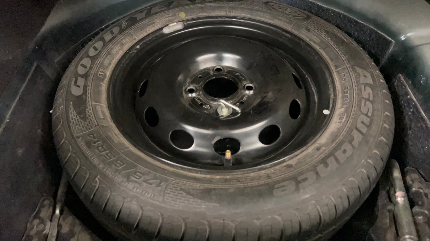 Used 2019 Tata Tigor Revotron XZA Petrol Automatic tyres SPARE TYRE VIEW