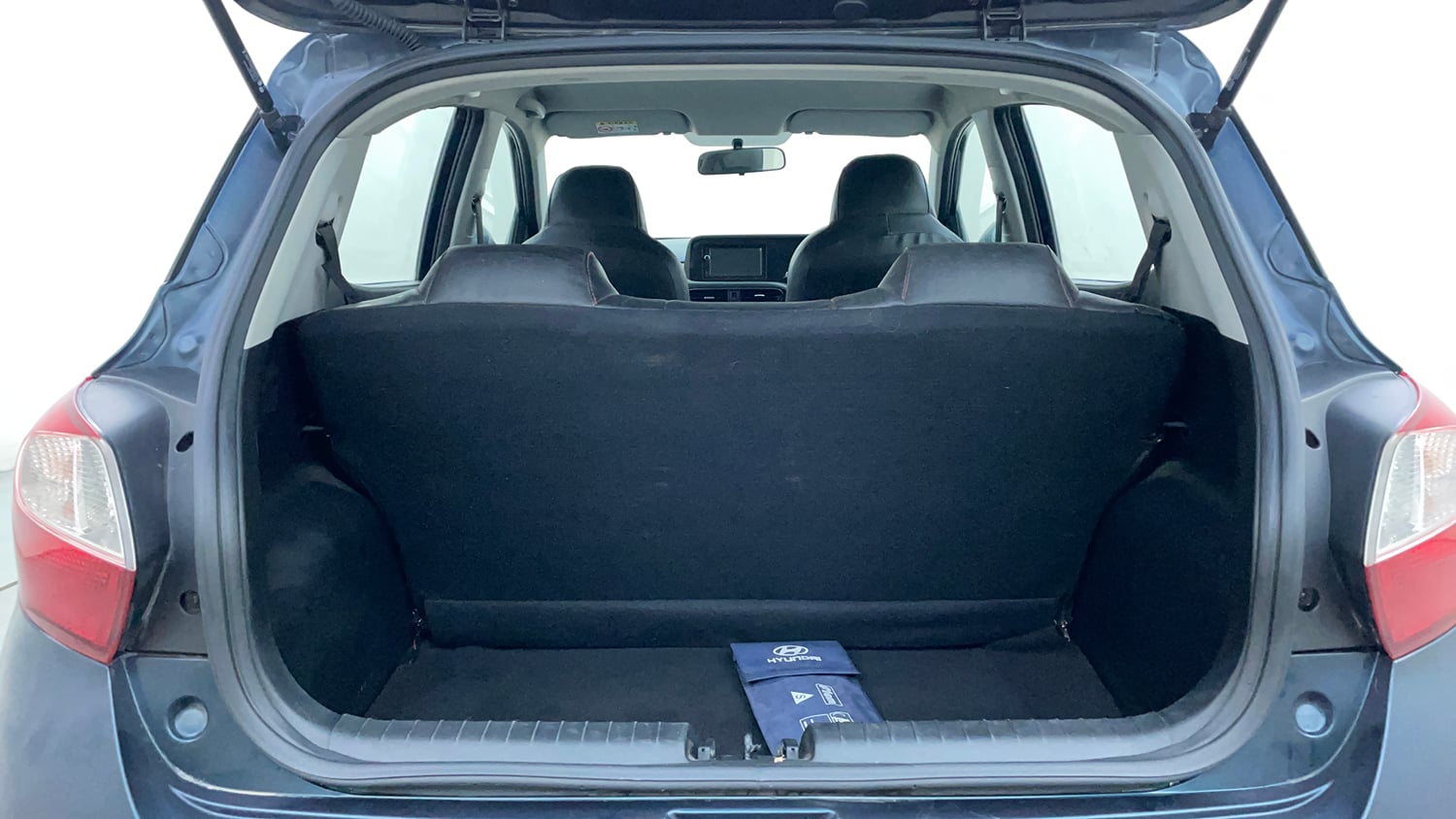 Used 2022 Hyundai Grand i10 Nios Corporate Edition MT Petrol Manual interior DICKY INSIDE VIEW