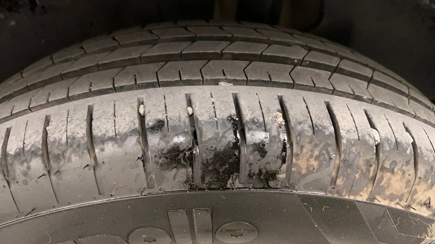 Used 2019 Maruti Suzuki Swift ZXi Plus Petrol Manual tyres LEFT REAR TYRE TREAD VIEW