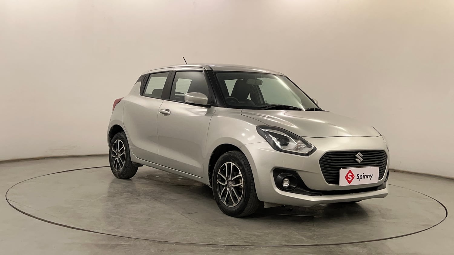 Used 2019 Maruti Suzuki Swift ZXi Plus Petrol Manual exterior RIGHT FRONT CORNER VIEW
