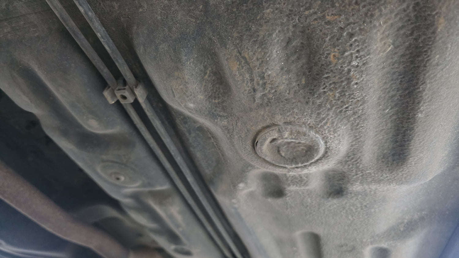 Used 2017 Maruti Suzuki Alto K10 VXi Petrol Manual extra REAR RIGHT UNDERBODY VIEW